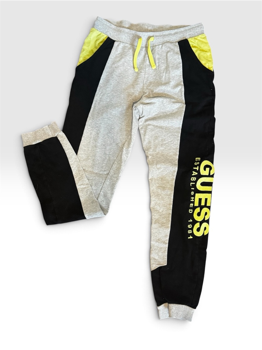 GUESS Men’s XS/Boys S 18 Gray, Black & Yellow Colorblock Joggers